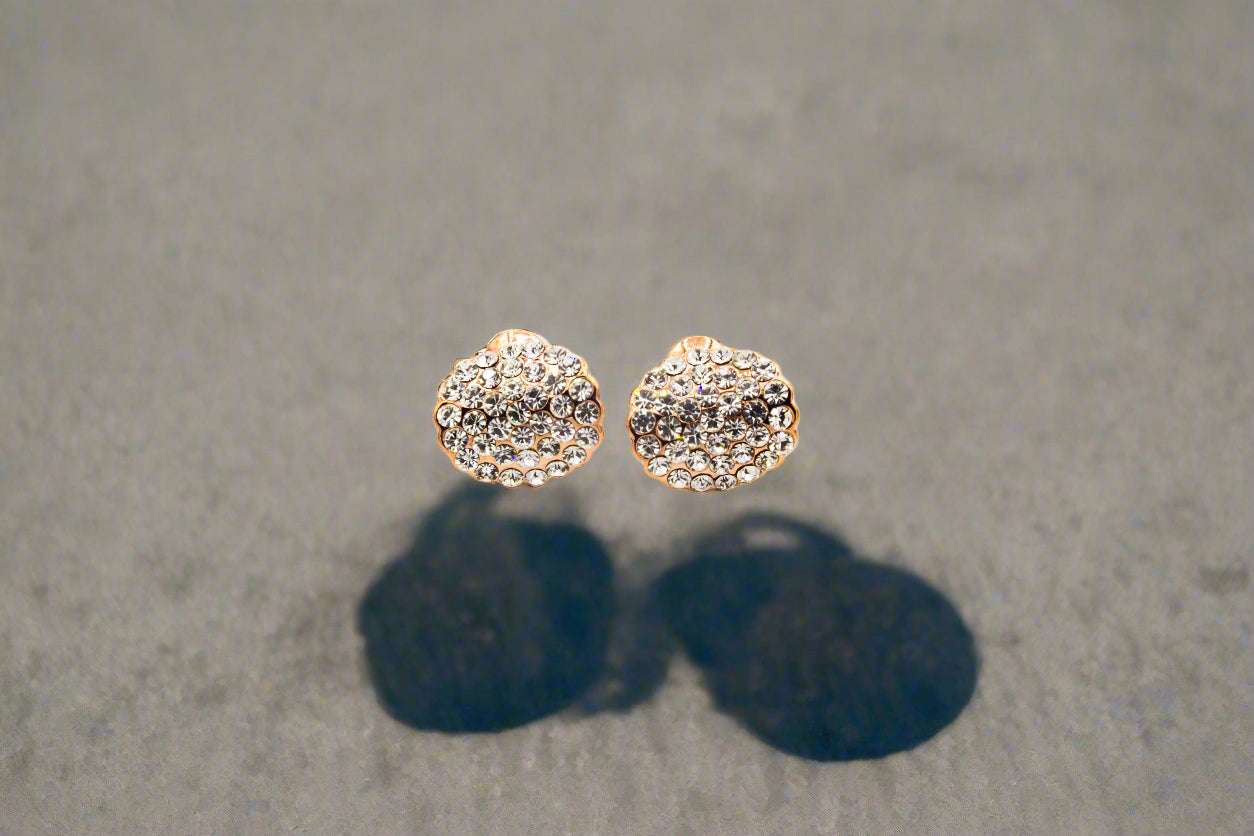 Crystal Pavé Heart Studs –T8