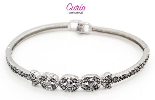 Black Saphire Style Stiff Bracelet-BT1