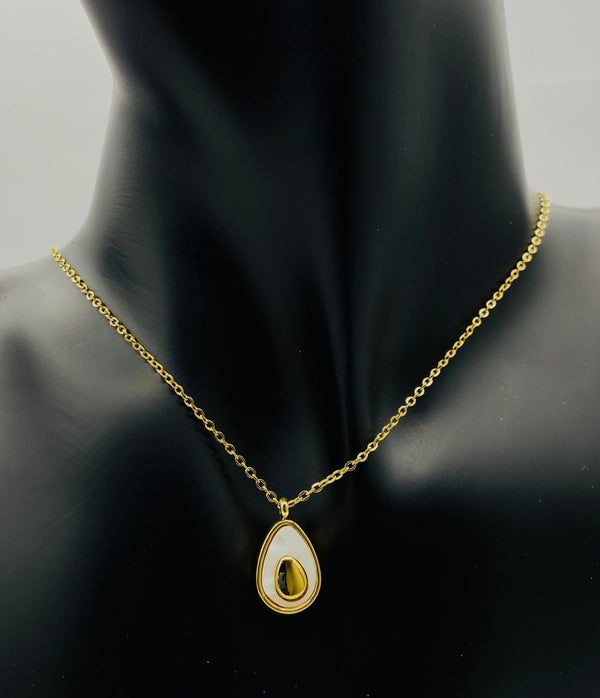 Teardrop Elegance Pendant Necklace - N4